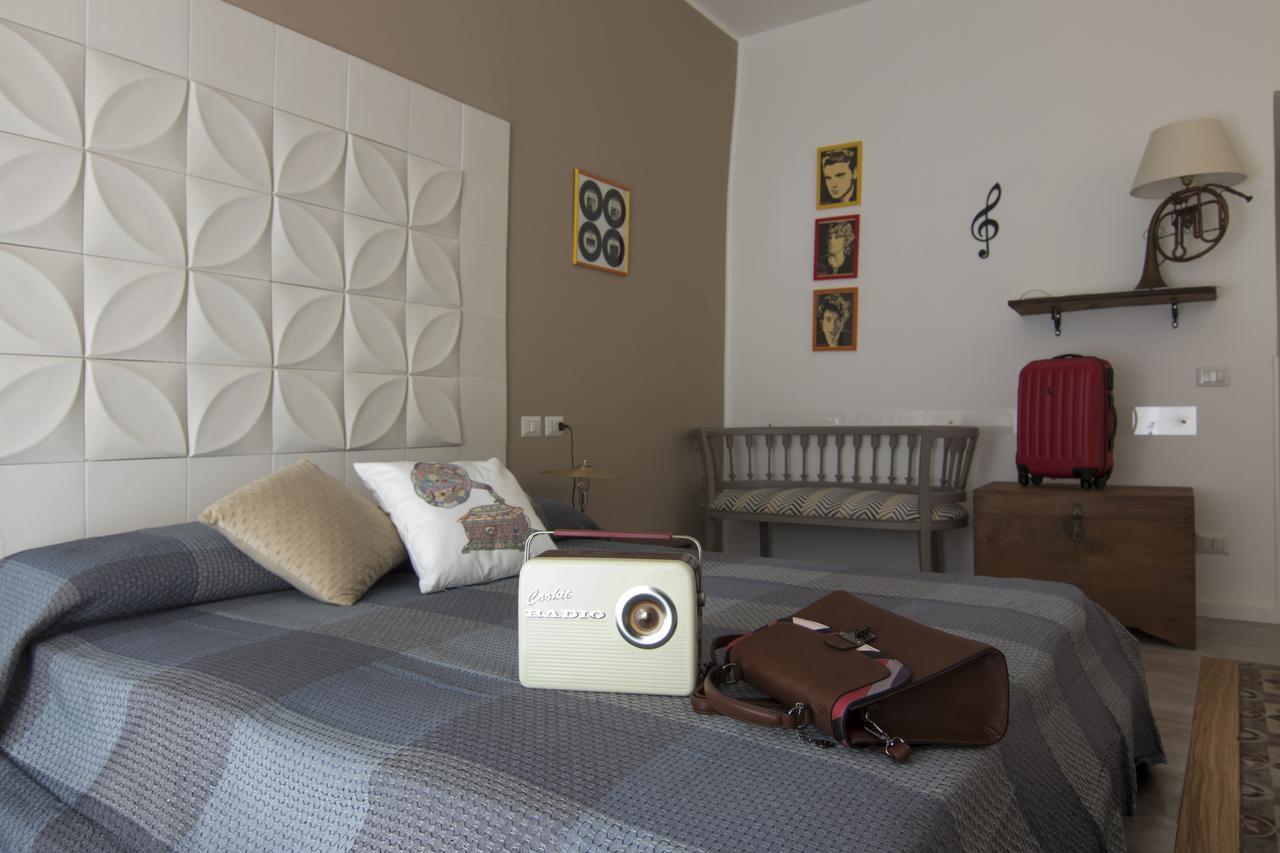 Ad Hoc Rooms Palermo Bagian luar foto